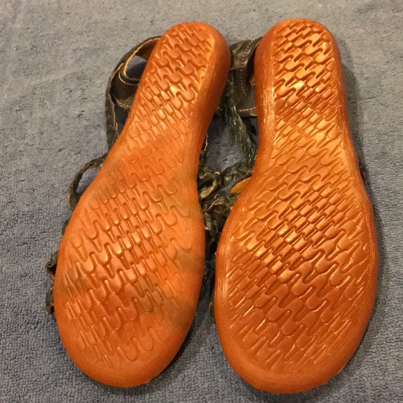 Last Chance before donating-Lucky Blue Moon NWOT Sandals - Picture 5 of 8